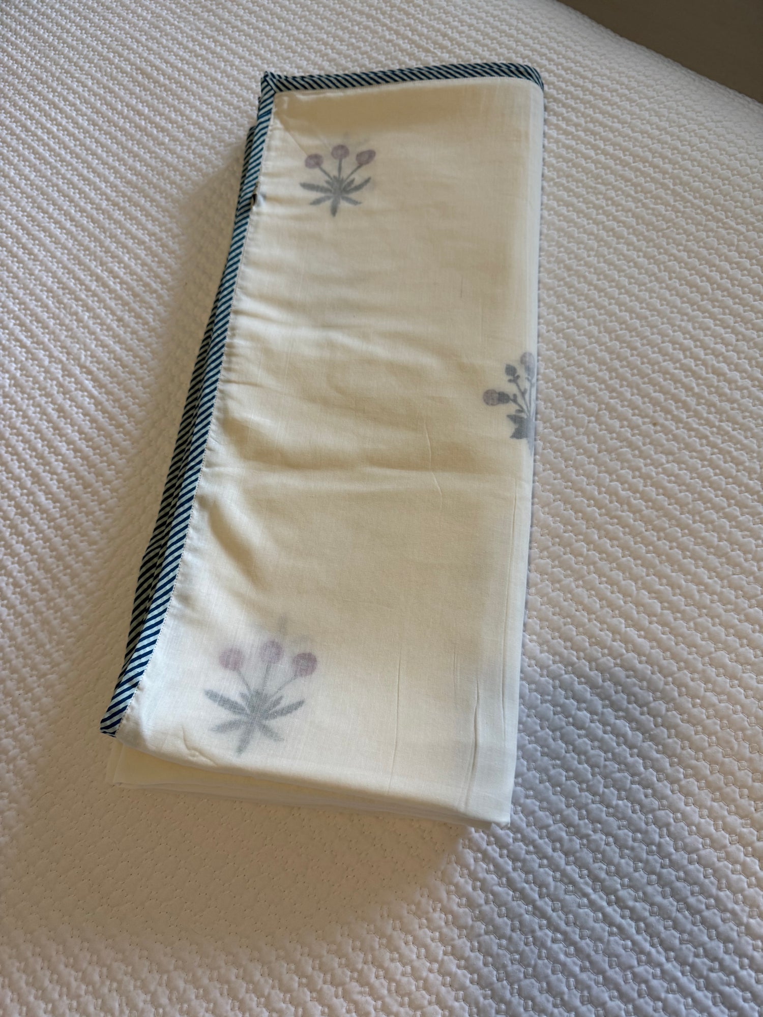 Pure cotton breadspreads